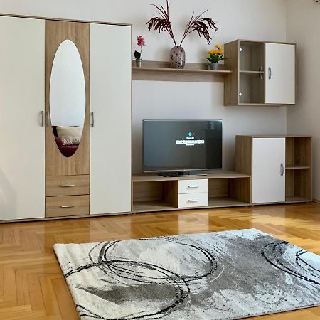 Ilka Apartement Near Puskas & Papp Laszlo Arena Budapest Exterior photo